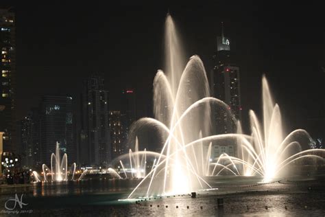 Burj Khalifa Fountain Show 1 by nisperos on DeviantArt