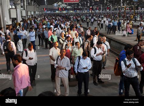 Chhatrapati Shivaji railway station, Mumbai, India Stock Photo - Alamy