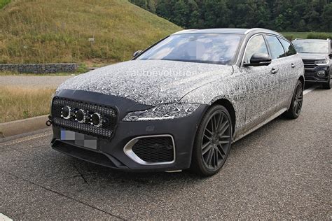 2021 Jaguar XF Wagon Reveals New Design in Spyshots, Has No Exhaust Tips - autoevolution