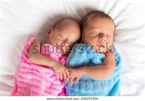 Newborn Twins Sleeping On Bed Together Stock Photo 636295406 | Shutterstock