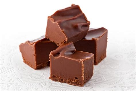 Hershey's rich cocoa fudge recipe from the '70s & '80s - Click Americana