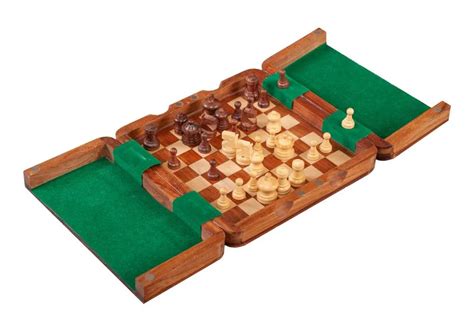 ULTIMATE WOODEN Magnetic Travel Chess Set - 7.5"