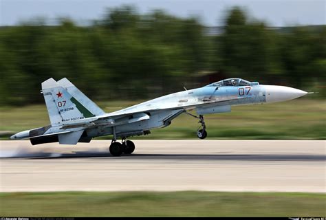 Sukhoi Su-27 Flanker, 67000 pounds of a fighter jet : r/aviation