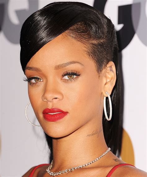 Proof That Rihanna Looks Good In Every Hairstyle | Rihanna hairstyles ...