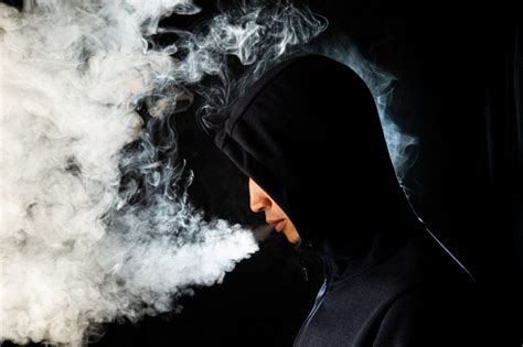 12 Cases of Vaping-Related Lung Injury Described in One Hospital - Medical Bag