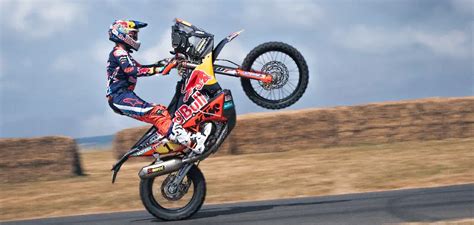 How to Do a Wheelie on a Dirt Bike Without a Clutch - Dirt Bike Moto