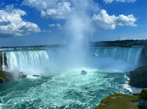 Berkunjung ke Air Terjun Niagara, dan Nikmati Pesonanya