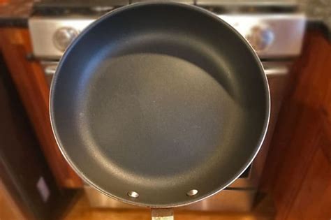 Are Calphalon Pans Oven Safe: Guide to Using Calphalon Pans