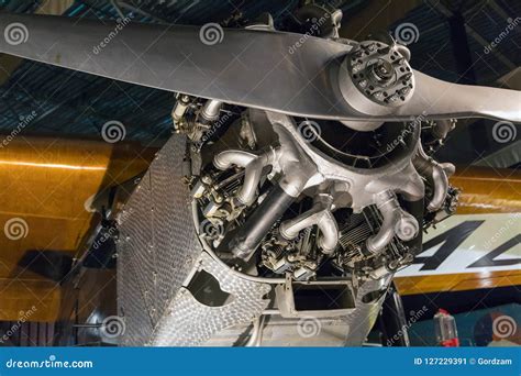 Close Up of Old Aircraft Piston Engine Editorial Photo - Image of business, flevoland: 127229391