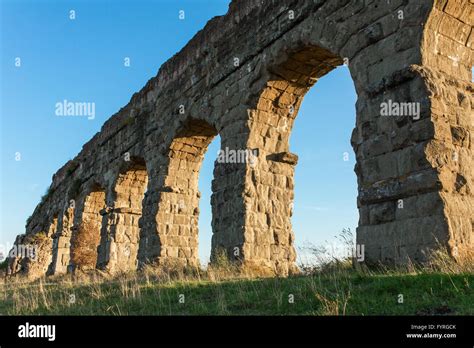 Ruins of Ancient Roman Aqueducts, Rome, Italy Stock Photo - Alamy