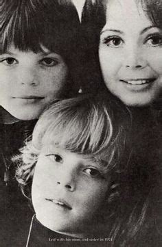 Leif Garrett, mom Carolyn & sister Dawn Lyn | Leif Garrett | Pinterest ...