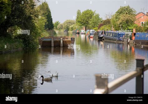 Burscough Bridge Canal Stock Photo - Alamy