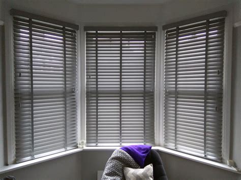Estate grey wood venetian blinds | Bay window blinds | Brixton | Made to measure | Bedroom ...