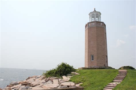 UConn Avery Point Lighthouse - Kronenberger & Sons Restoration, Inc.