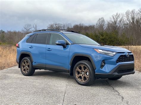 2023 Toyota RAV4 Hybrid Pictures: | U.S. News