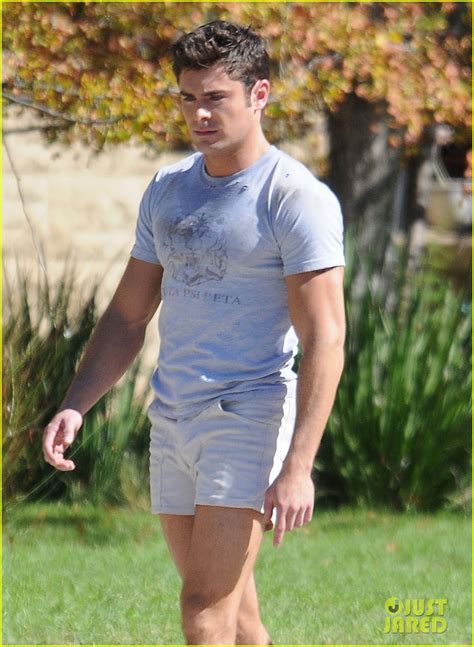 Full Sized Photo of zac efron wears short shorts while filming neighbors 2 15 | Zac Efron Films ...