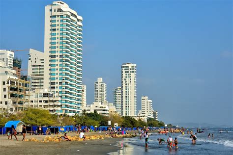 Beach Facing Bay in Bocagrande, Cartagena, Colombia - Encircle Photos