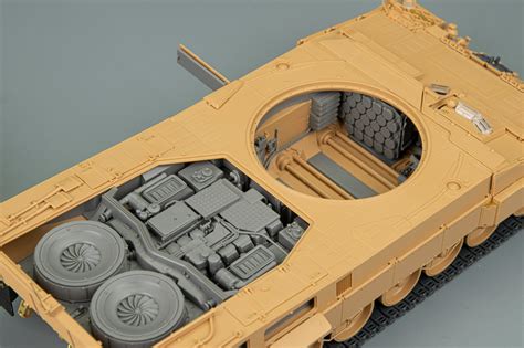 Leo 2A6 w Full Interior | Armorama™