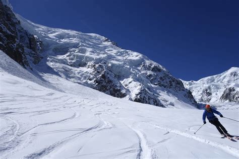 2-day guided ski touring in Mont Blanc. 2-day trip. SNGM guide