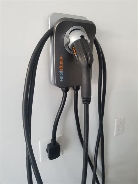 The ChargePoint Flex Makes Home Charging Easy, At Any Speed — CleanTechnica Review