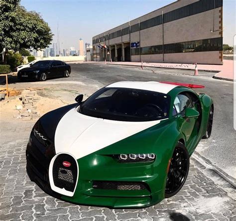 Bugatti Chiron in Dubai 🇪🇭 | Bugatti chiron, Sport cars, Bugatti