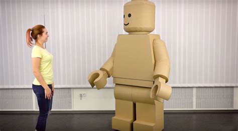 Here’s How To Make A LEGO Minifigure Costume For This Halloween - SHOUTS