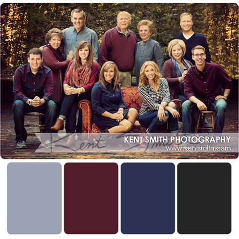 Extended family pose | Big family photos, Family portrait outfits, Large family photos