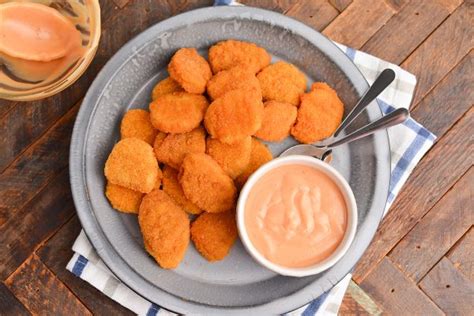 BEST Chicken Nugget Dipping Sauce (Chick-Fil-A Sauce Copycat!)