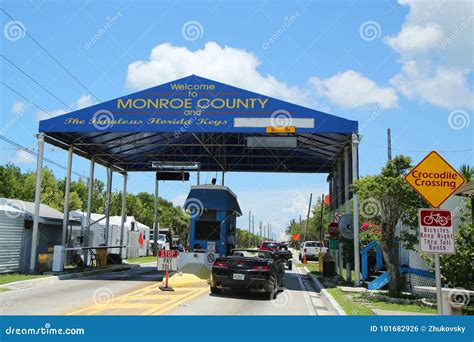 Entrance To Florida Keys Card Sound Road Tall Booth in Monroe County ...