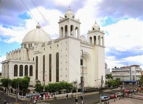 Cathedral of San Salvador - El Salvador Tips