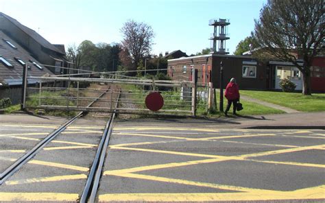 Hill Street Level Crossing gate, Lydney © Jaggery :: Geograph Britain and Ireland