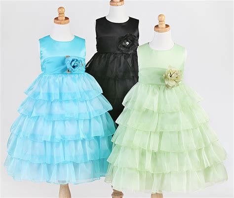 Saanvi-Fashions: Baby Frock Designs Continued