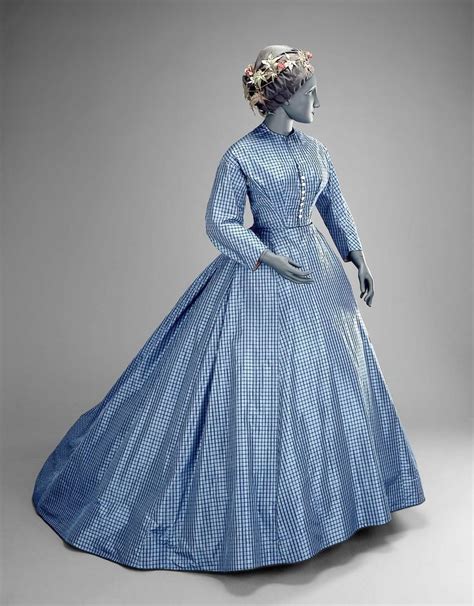 Dress | Museum of Fine Arts, Boston | Victorian fashion, Day dresses, Historical dresses