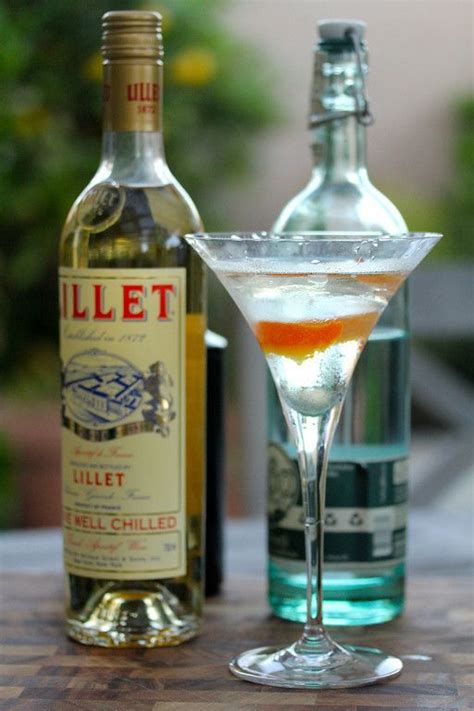 Vesper Martini | Vesper martini, Cocktail liqueur, Wine drinks