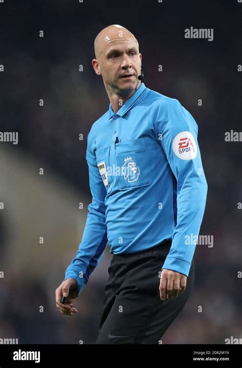 Referee Anthony Taylor Stock Photo - Alamy