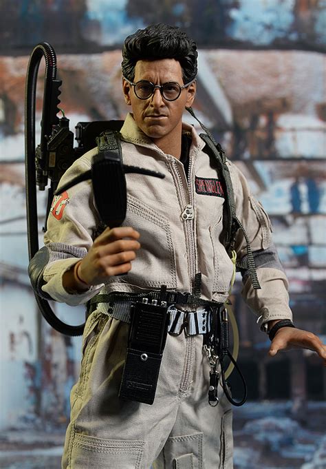 Review and photos of Egon Spengler Ghostbusters sixth scale action figure