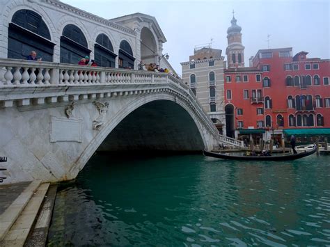 Rialto Bridge - Discover The Most Famous Bridge In Venice