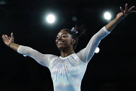 Simone Biles earns 5th all-around title at World Championships