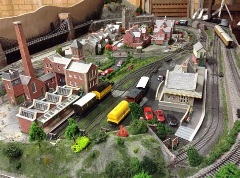 Hornby DCC - Model railroad layouts plansModel railroad layouts plans