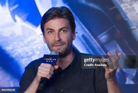 Jon Watts Director Photos and Premium High Res Pictures - Getty Images