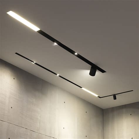 Flexalighting Maggy 36 Linear Track System | Darklight Design | Lighting Design & Supply