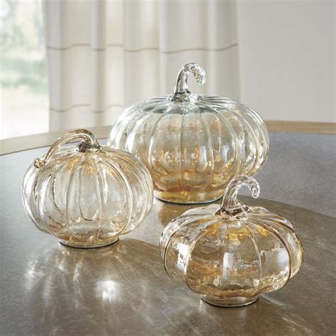 20+ Decorating With Glass Pumpkins – The Urban Decor