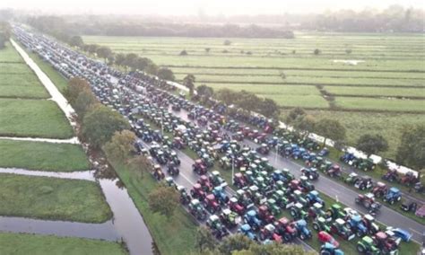 Dutch farmers headed for the Hague in protest - Farm Safely