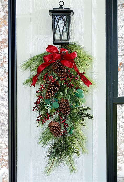 How to Make a Christmas Swag Wreath for Your Front Door