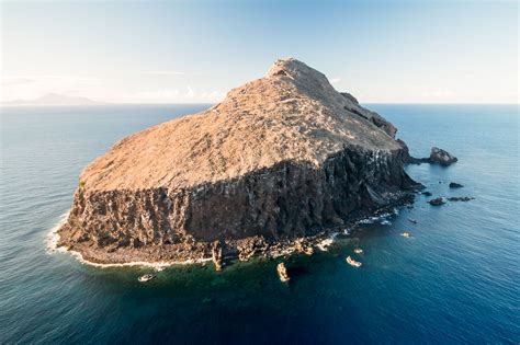 Redonda: A Caribbean island once ruled by rats is now a wildlife haven ...