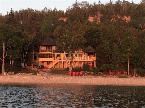 On the Rocks Guest Inn - UPDATED 2018 Cottage Reviews (Miller Lake, Ontario, Canada) - TripAdvisor