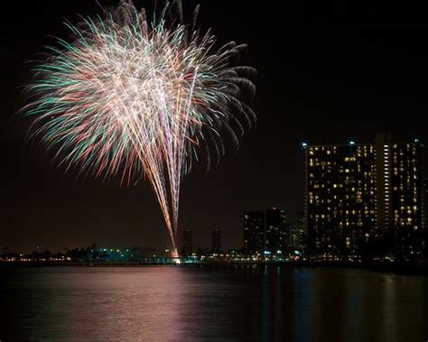 Fireworks over Waikiki, Oahu, Hawaii | Fireworks photography, Hilton ...