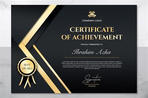 Premium PSD | Modern gold certificate of achievement template