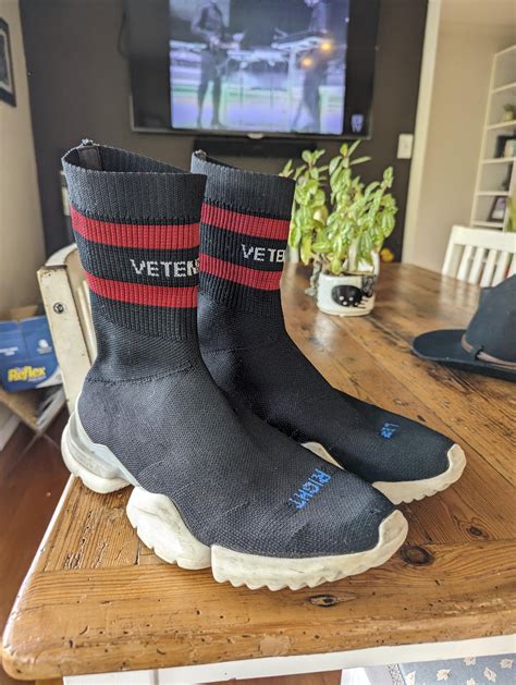 To anyone thinking about the Yeezy socks.... : r/yeezys