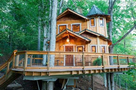 Tree House Hotel | Asheville | Glamping Hub